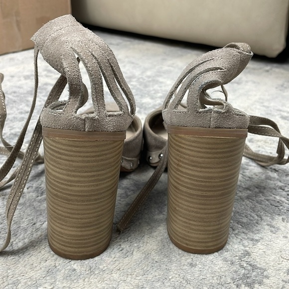 Seychelles Drift Taupe Suede Leather Lace up Heels Studded Sz 8.5 - Picture 7 of 16